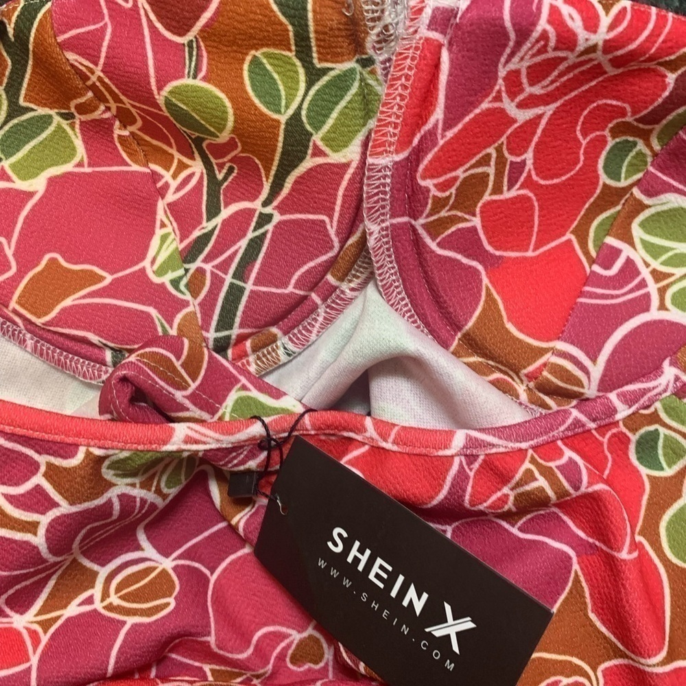 SHEIN tropical crop top, size M - Picture 2 of 5
